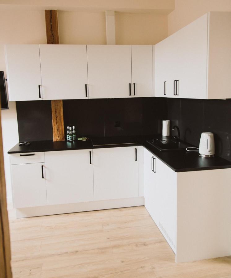 Apartamenty Leszno ภายนอก รูปภาพ
