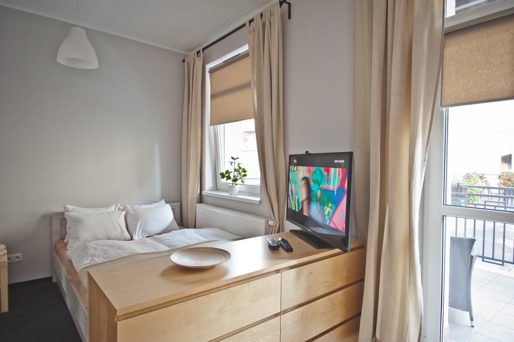 Apartamenty Leszno ภายนอก รูปภาพ