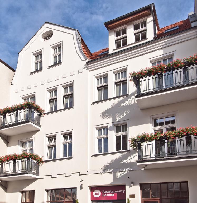 Apartamenty Leszno ภายนอก รูปภาพ