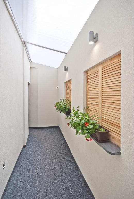 Apartamenty Leszno ภายนอก รูปภาพ